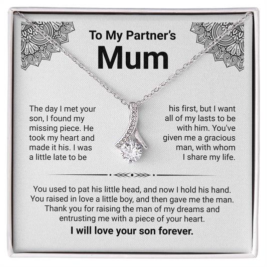 Elegant Alluring Beauty necklace in a gift box, thanking partner's mum for raising him, with heartfelt message displayed.