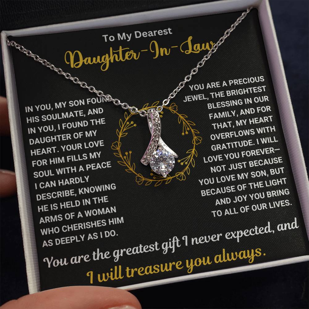 Alluring Beauty necklace gift box for daughter-in-law with heartfelt message and sparkling pendant